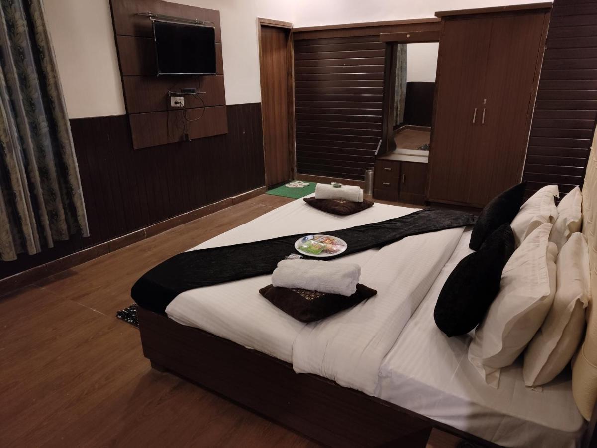 Kartikay Hotel Hisār المظهر الخارجي الصورة