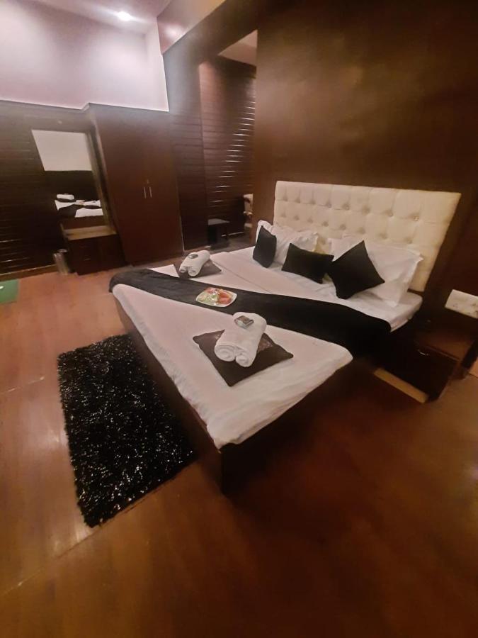 Kartikay Hotel Hisār المظهر الخارجي الصورة