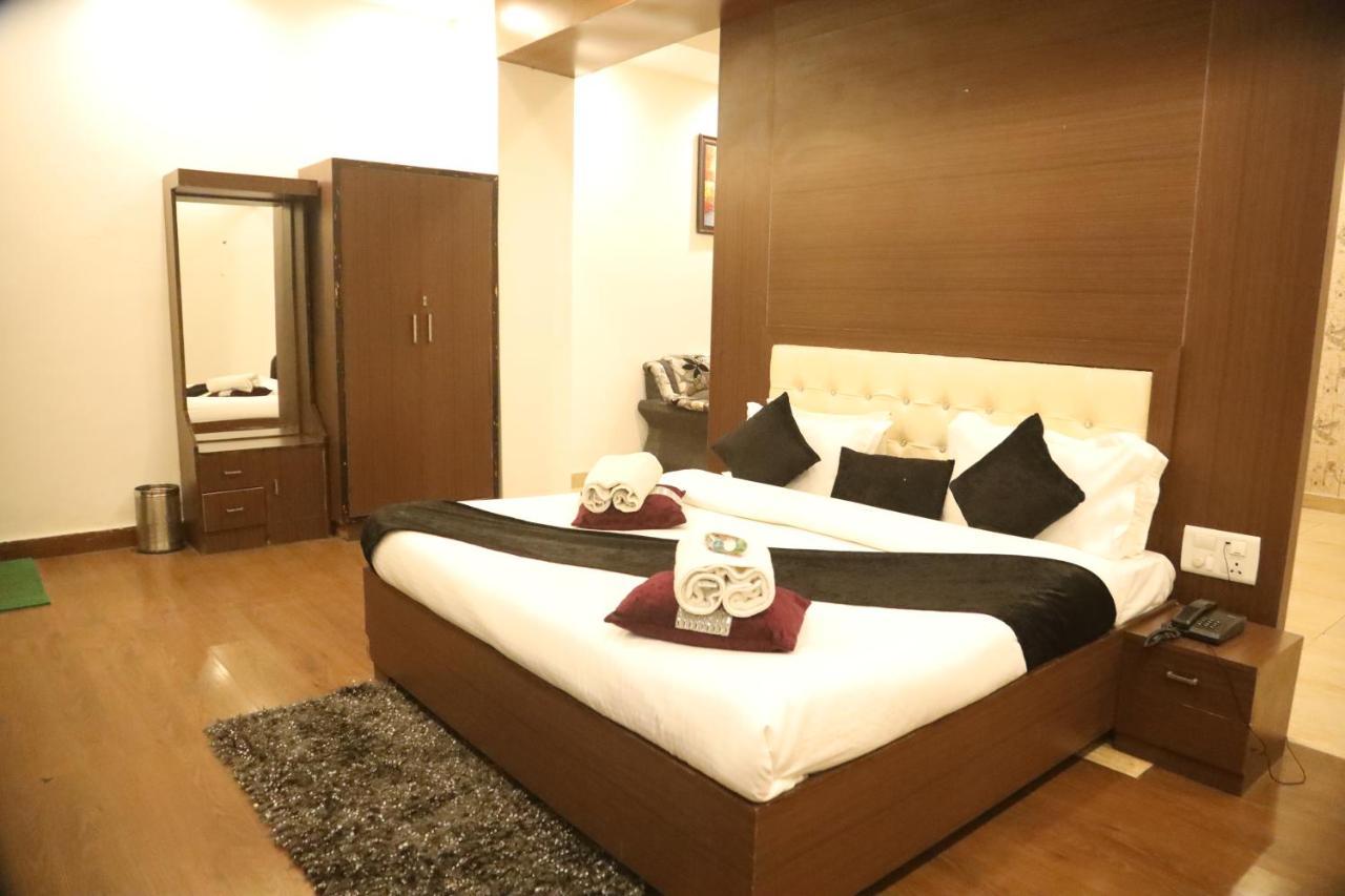 Kartikay Hotel Hisār المظهر الخارجي الصورة