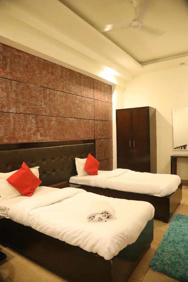 Kartikay Hotel Hisār المظهر الخارجي الصورة